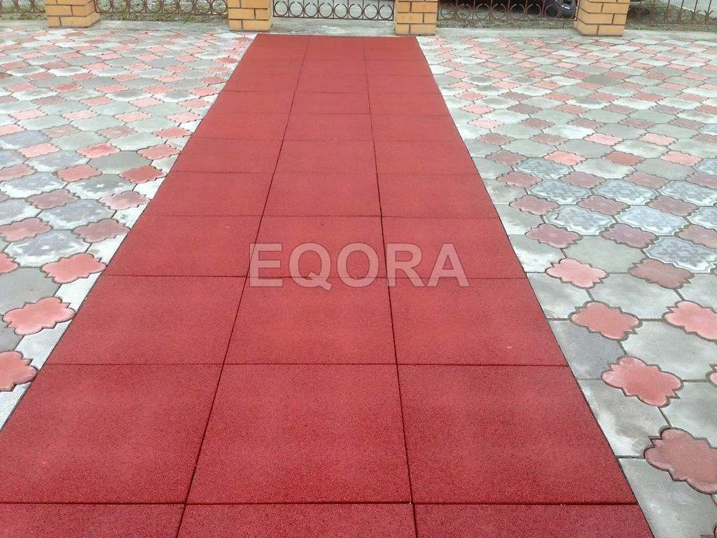 Резиновое покрытие для двора частного дома из резиновой крошки в Вагае